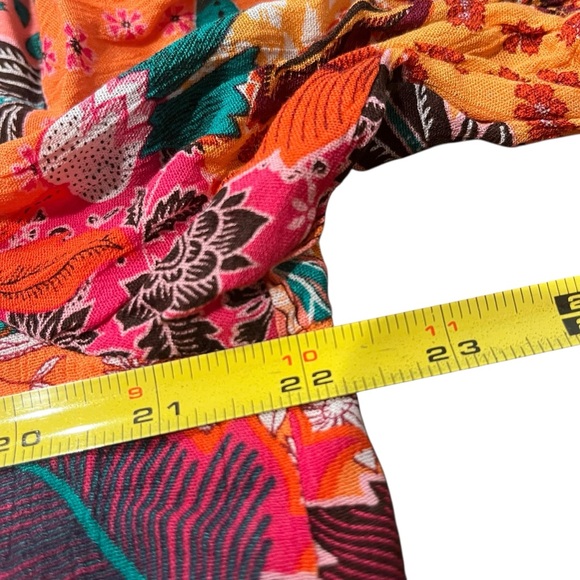 LOFT Women Medium‎ Coral Orange Pink Floral Tropical Vacation Summer Blouse Top - Picture 10 of 11